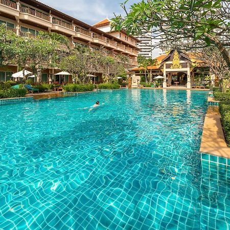 Avalon Beach Resort Pattaya Esterno foto