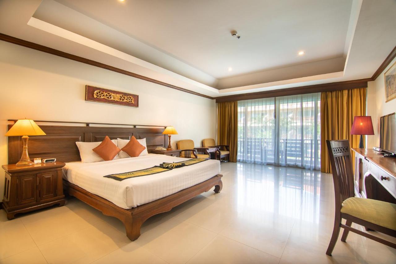 Avalon Beach Resort Pattaya Esterno foto