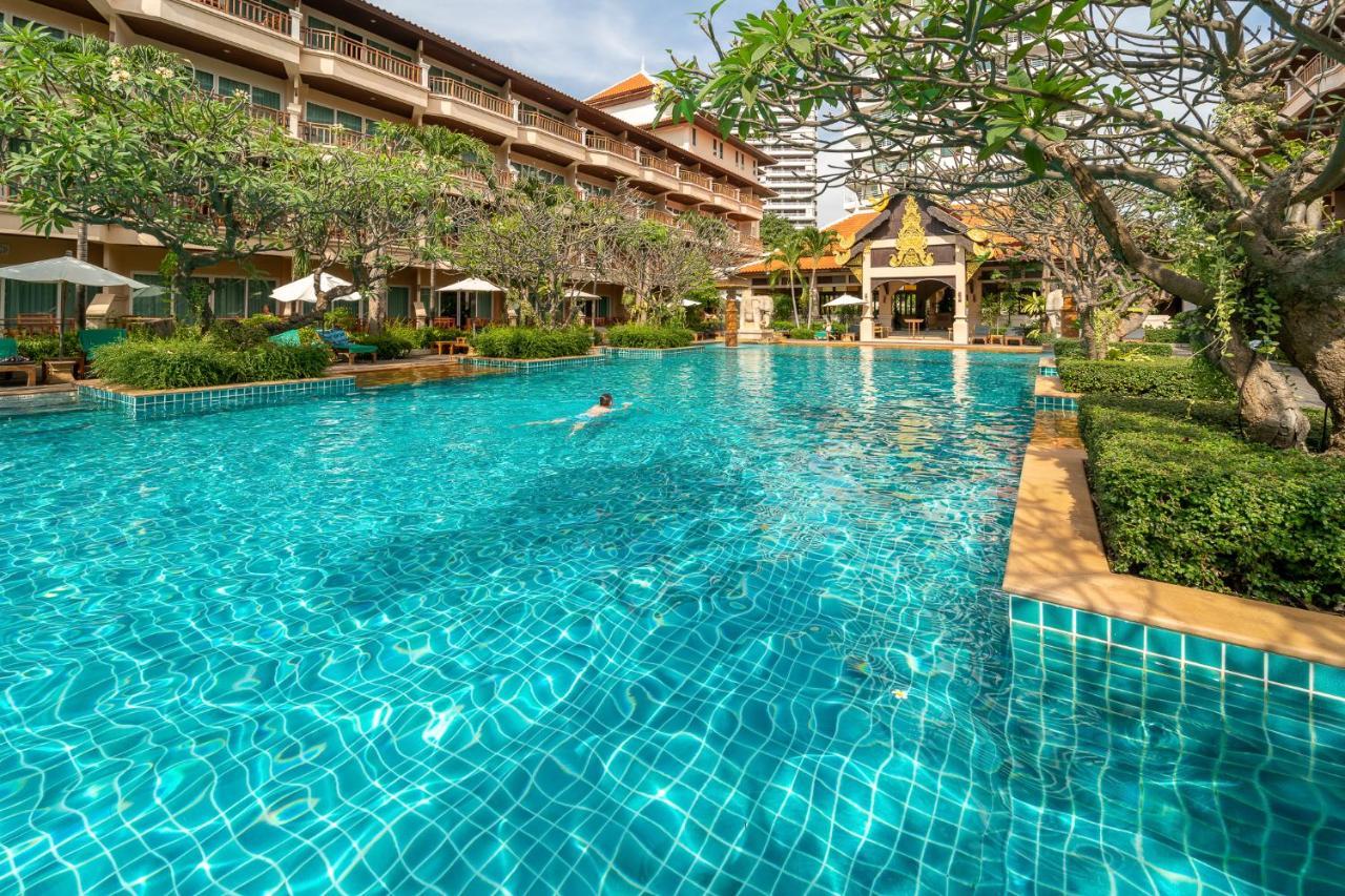 Avalon Beach Resort Pattaya Esterno foto