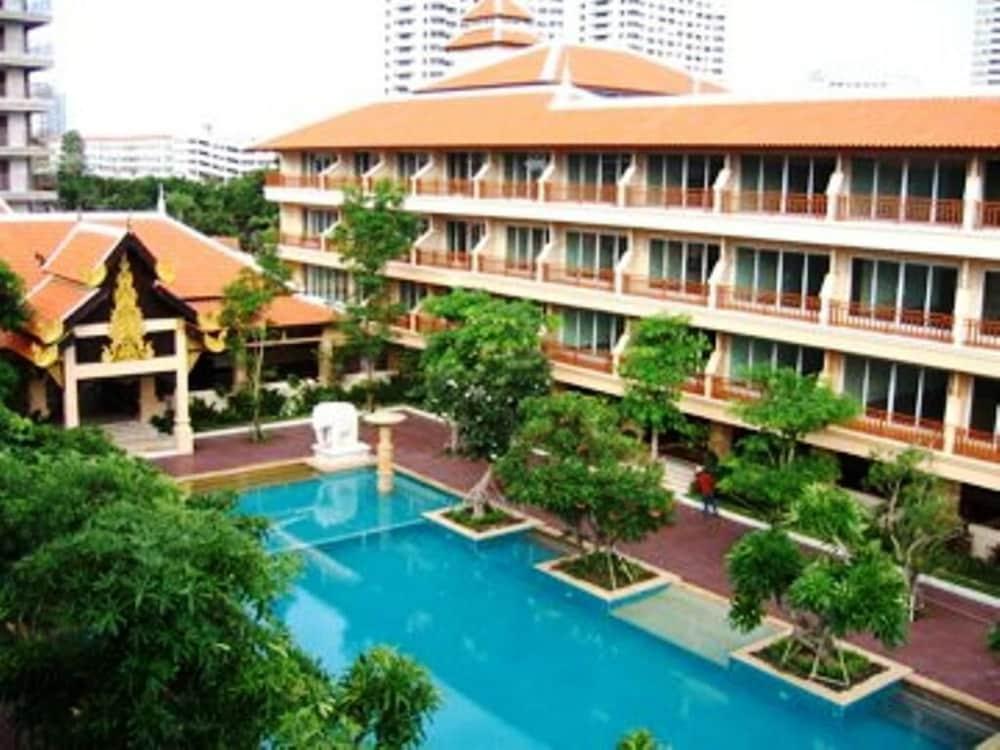 Avalon Beach Resort Pattaya Esterno foto