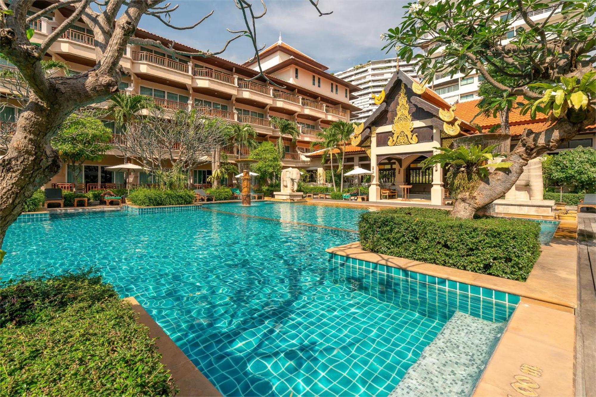 Avalon Beach Resort Pattaya Esterno foto