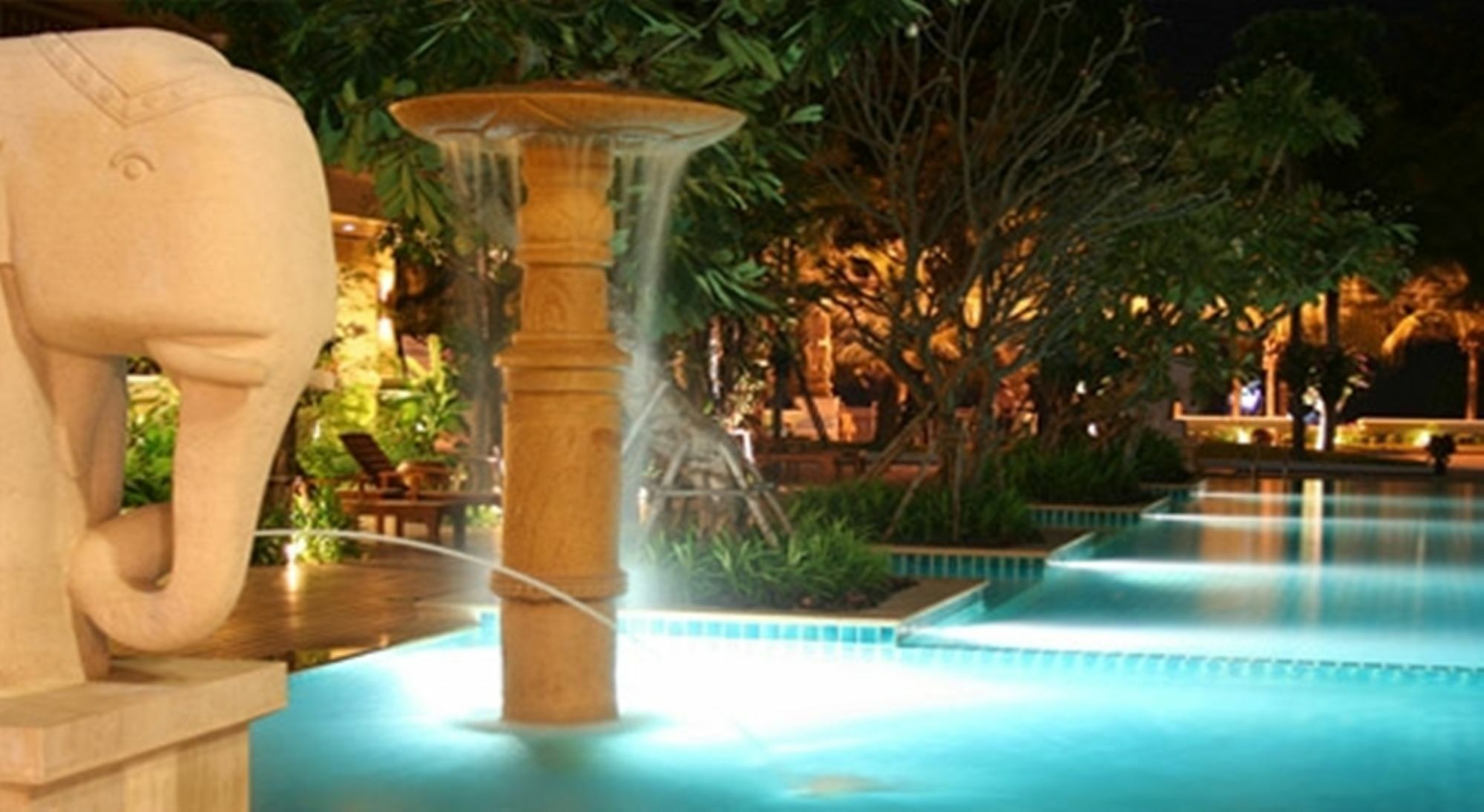 Avalon Beach Resort Pattaya Esterno foto